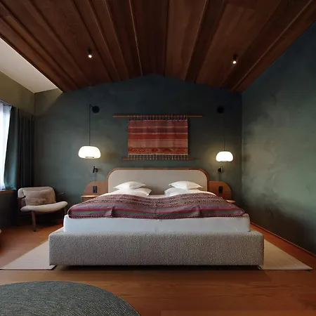 Hotel New Kristberg In With Spa, Outdoor Pool And View 4*
